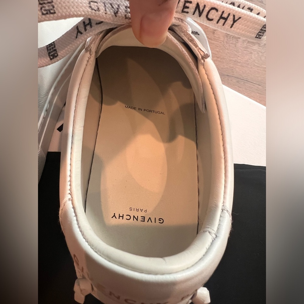 🔹Givenchy Sneakers - Picture 6 of 13
